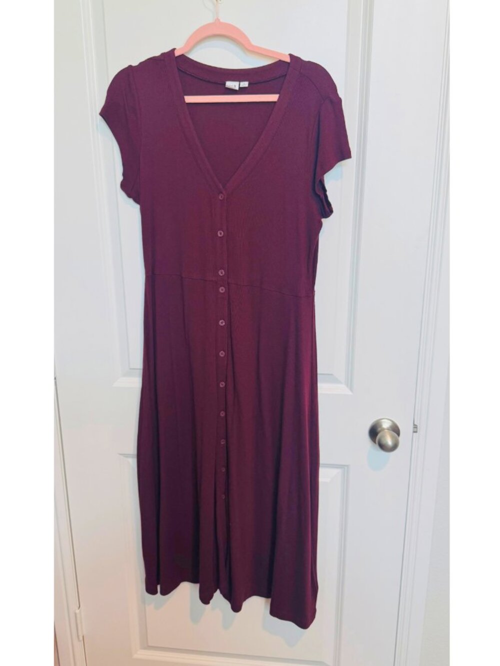 (2 for $15) GAP Burgundy Ribbed Button Front Midi Dress Size M
